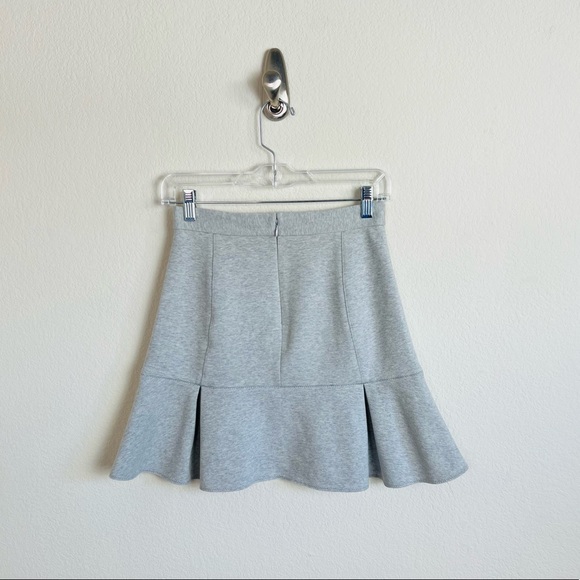 Madewell Light Grey Pleated Scuba Trumpet Mini Skirt - Picture 2 of 14